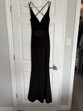 Lulu's Black Crisscross Strap Maxi Dress